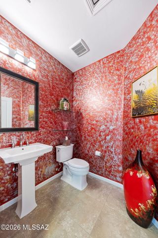 2396 E Sky Creek Drive, Green Valley, AZ 85614