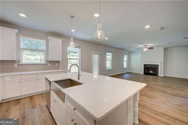 2525 Dixon Place, Lawrenceville, GA 30045