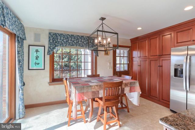 960 BEECH AVE, Hershey, PA 17033