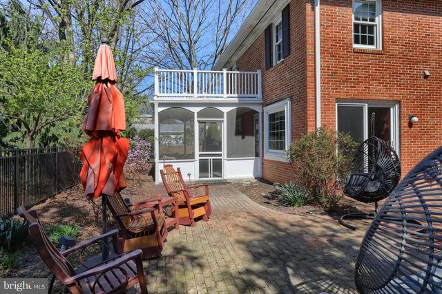 960 BEECH AVE, Hershey, PA 17033