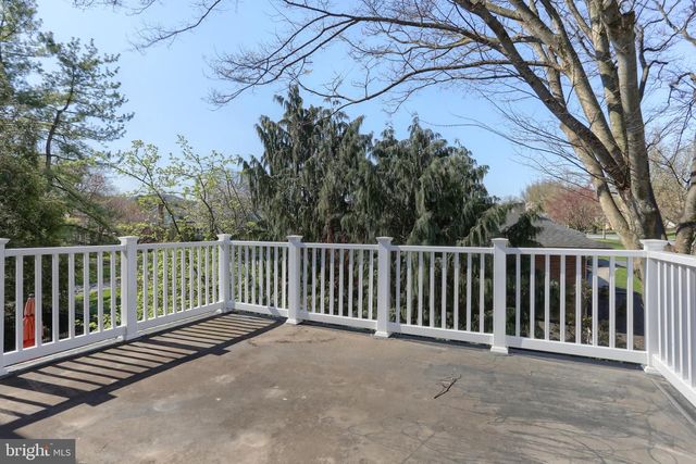 960 BEECH AVE, Hershey, PA 17033