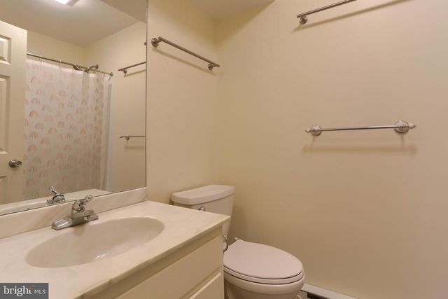 960 BEECH AVE, Hershey, PA 17033