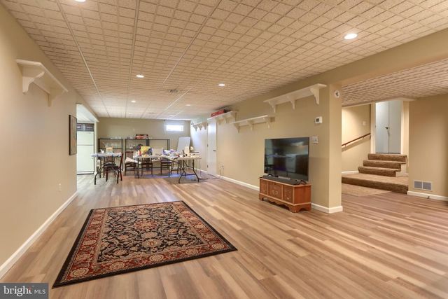960 BEECH AVE, Hershey, PA 17033
