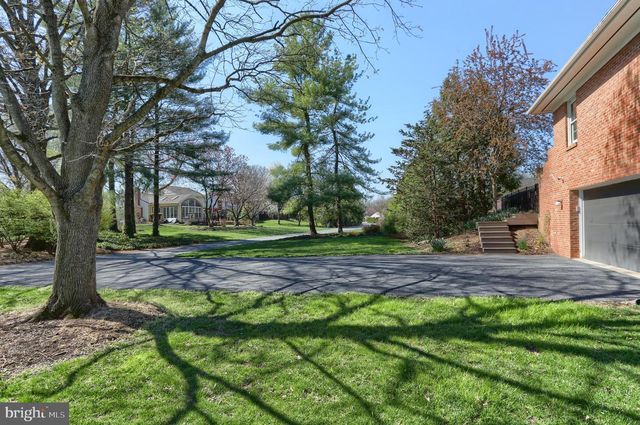 960 BEECH AVE, Hershey, PA 17033