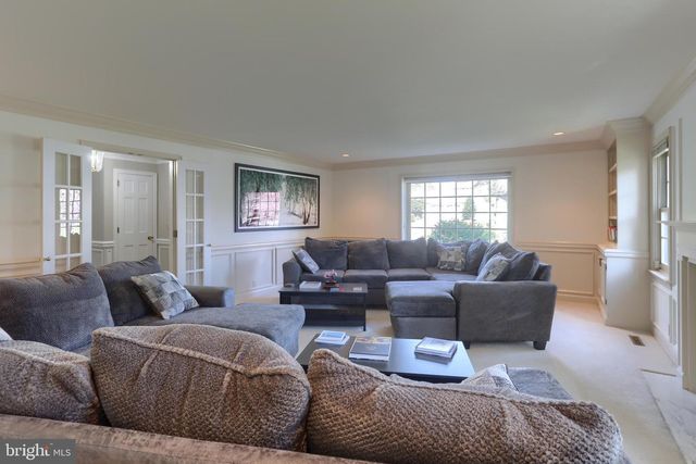 960 BEECH AVE, Hershey, PA 17033