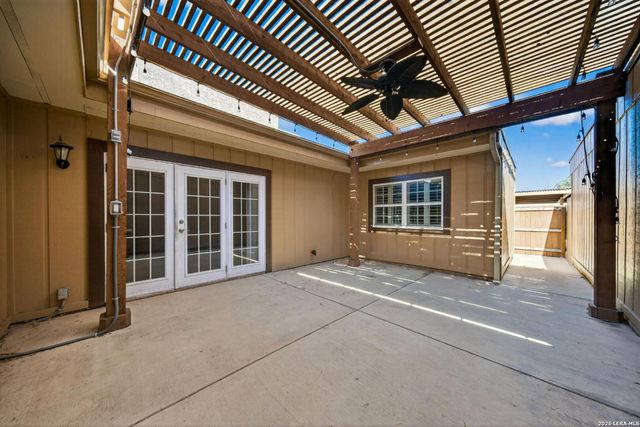 6750 Crown Ridge, San Antonio, TX 78239