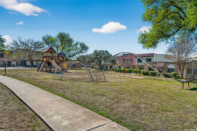 6750 Crown Ridge, San Antonio, TX 78239