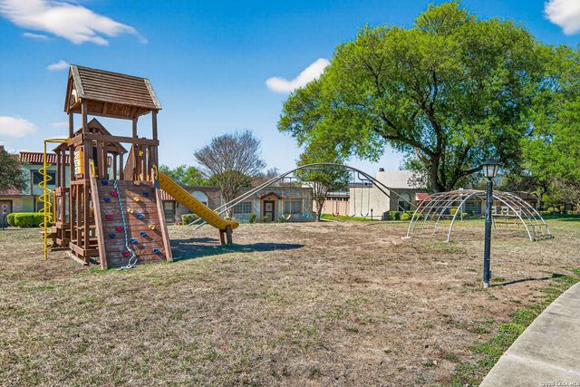 6750 Crown Ridge, San Antonio, TX 78239