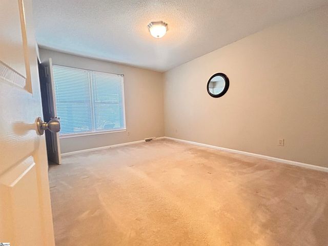 173 Bolt Road, Gray Court, SC 29645