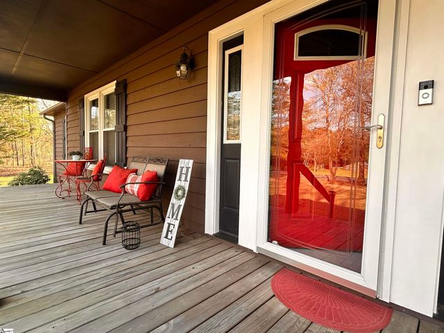 173 Bolt Road, Gray Court, SC 29645