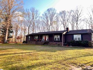 173 Bolt Road, Gray Court, SC 29645