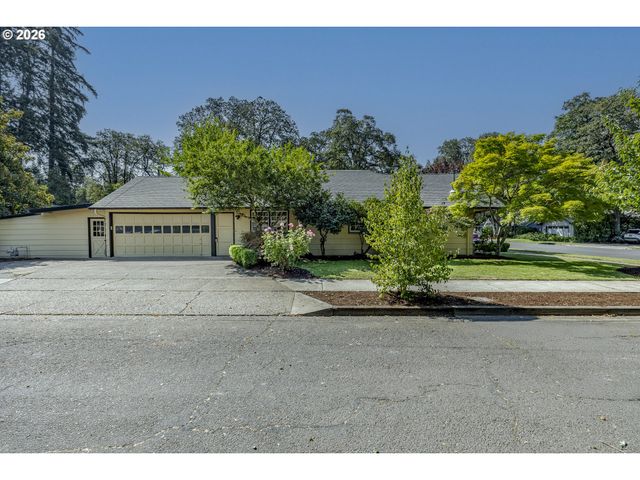 1865 TABOR St, Eugene, OR 97401