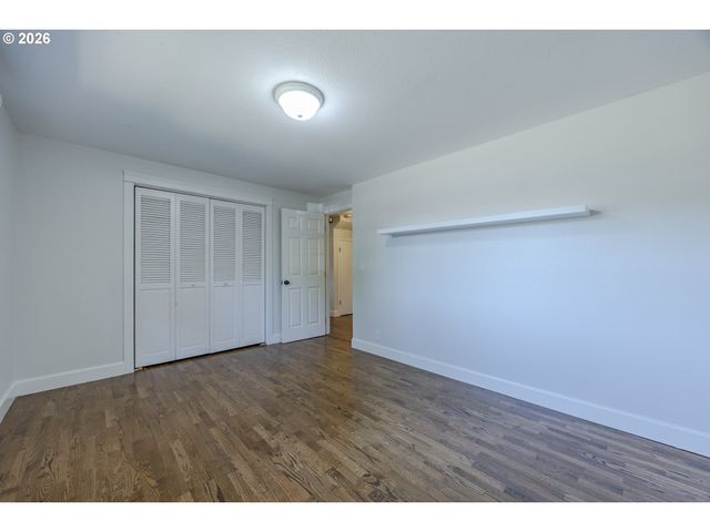 1865 TABOR St, Eugene, OR 97401
