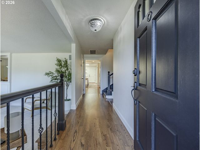 1865 TABOR St, Eugene, OR 97401