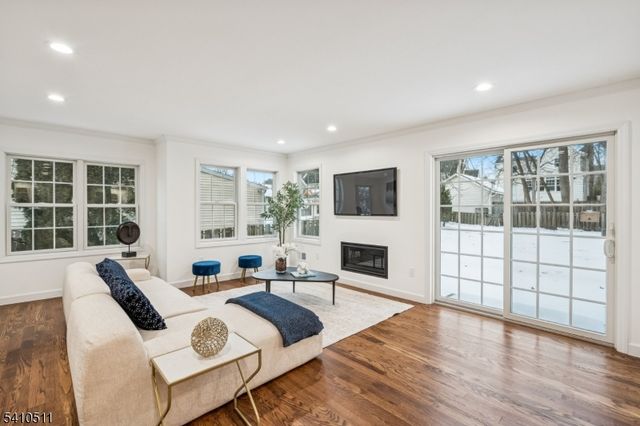 161 Myrtle Ave, Millburn Twp., NJ 07041