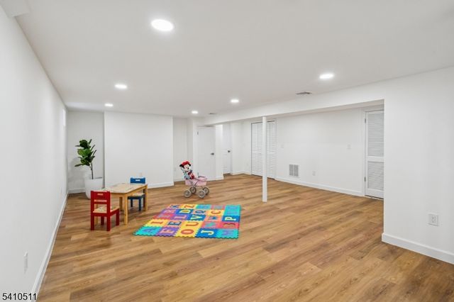 161 Myrtle Ave, Millburn Twp., NJ 07041