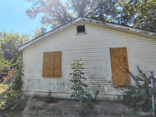 3910 Council Grove, St Louis, MO 63120