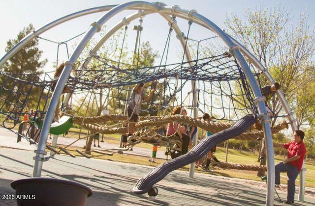 4750 E THUNDERHEART Trail 101, Gilbert, AZ 85297