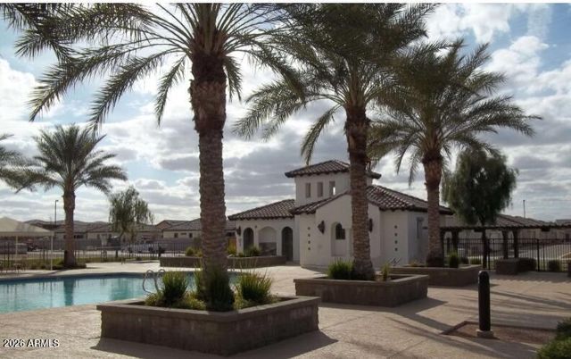 4750 E THUNDERHEART Trail 101, Gilbert, AZ 85297