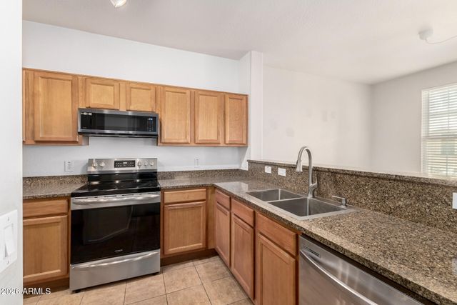 4750 E THUNDERHEART Trail 101, Gilbert, AZ 85297