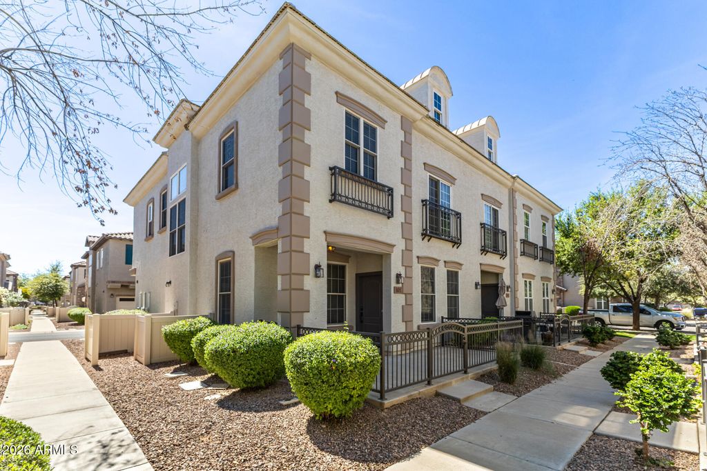 4750 E THUNDERHEART Trail 101, Gilbert, AZ 85297