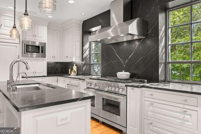 707 Darlington Road NE, Atlanta, GA 30305