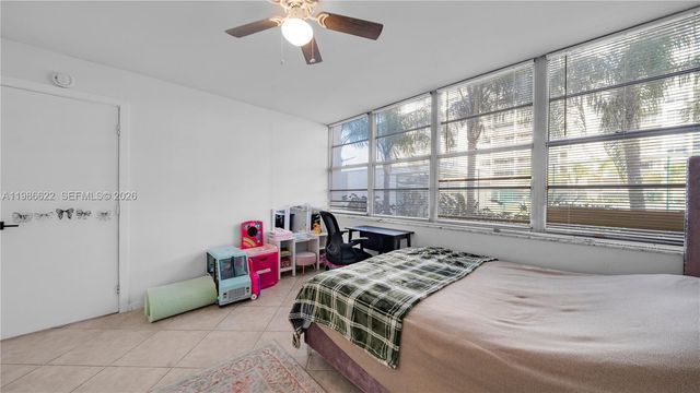 18041 Biscayne Blvd 202, Aventura, FL 33160