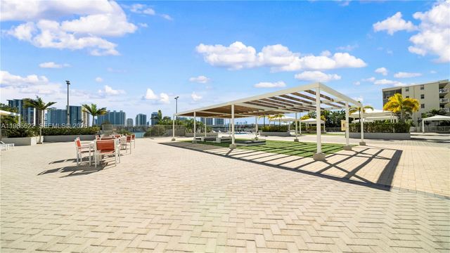 18041 Biscayne Blvd 202, Aventura, FL 33160