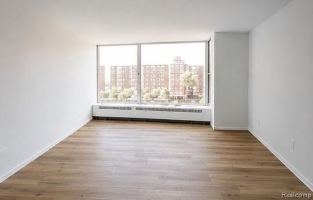 8200 E Jefferson 503, Detroit, MI 48214