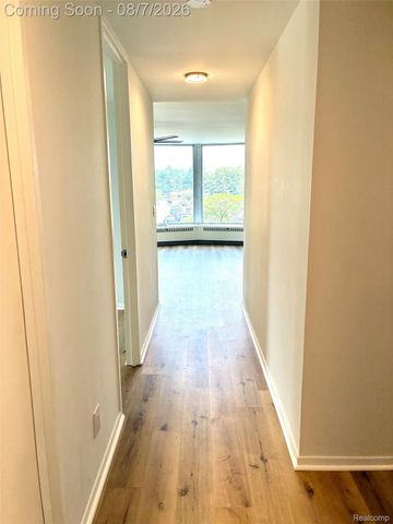8200 E Jefferson 503, Detroit, MI 48214