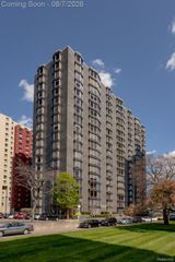 8200 E Jefferson 503, Detroit, MI 48214