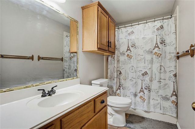 1211 Mullins Court, College Station, TX 77845