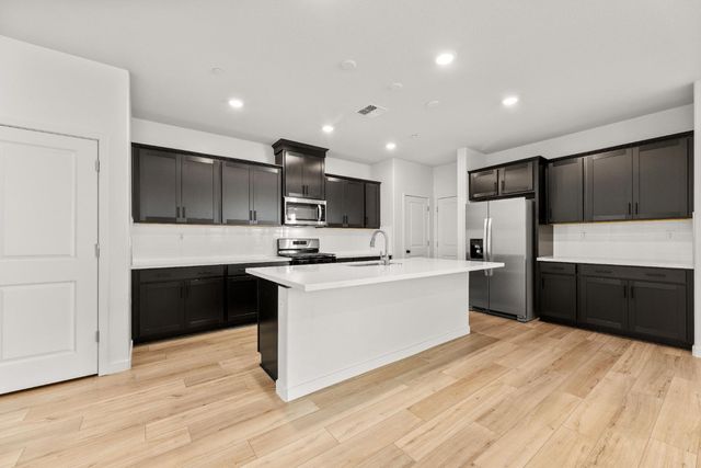 644 Whitewater Way, West Sacramento, CA 95605