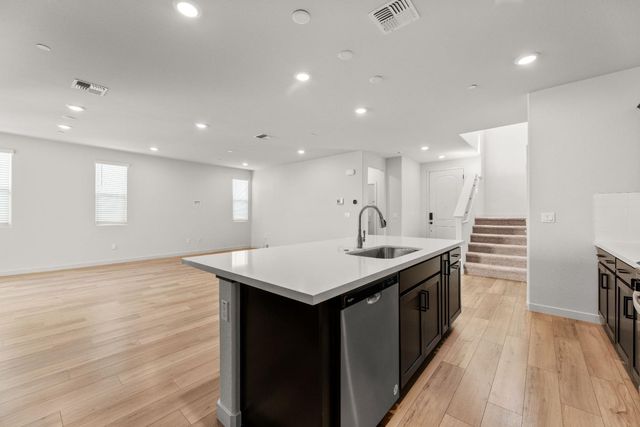 644 Whitewater Way, West Sacramento, CA 95605