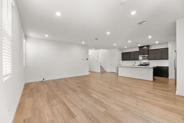 644 Whitewater Way, West Sacramento, CA 95605