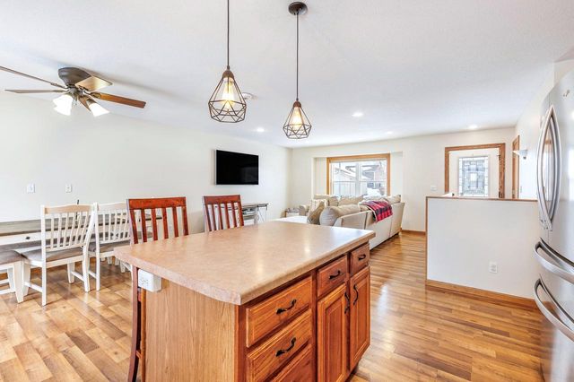 304 Heather PLACE, Holmen, WI 54636