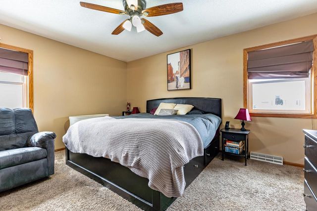 304 Heather PLACE, Holmen, WI 54636