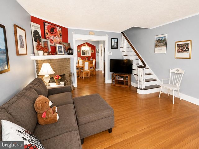 6036 N 19TH ST, Philadelphia, PA 19141
