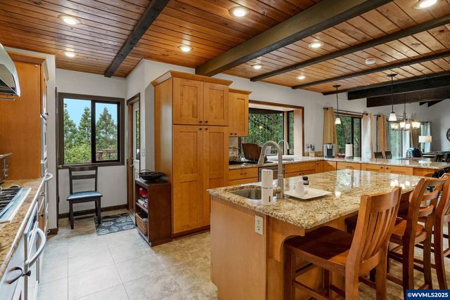 3904 Viewcrest Rd S, Salem, OR 97302