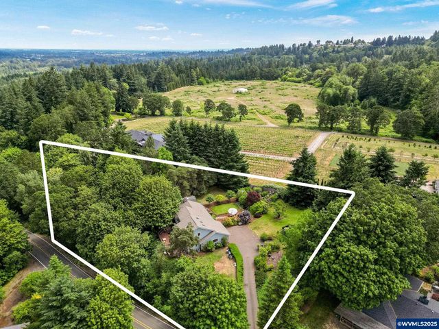 3904 Viewcrest Rd S, Salem, OR 97302