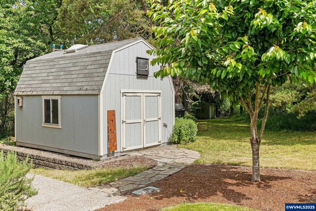 3904 Viewcrest Rd S, Salem, OR 97302