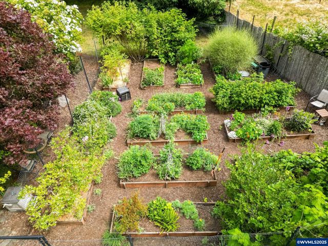 3904 Viewcrest Rd S, Salem, OR 97302