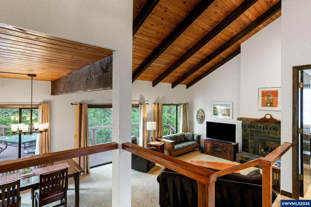 3904 Viewcrest Rd S, Salem, OR 97302