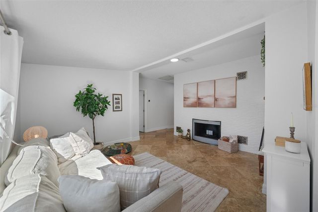 1745 11TH AVENUE N, St Petersburg, FL 33713