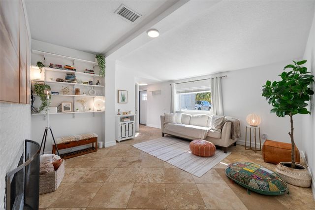 1745 11TH AVENUE N, St Petersburg, FL 33713