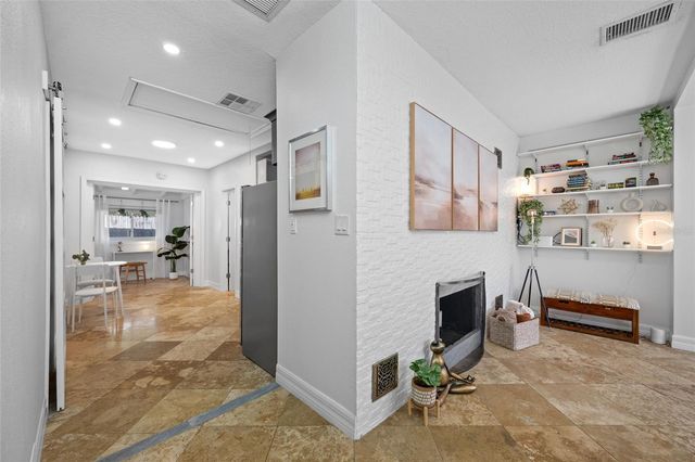 1745 11TH AVENUE N, St Petersburg, FL 33713