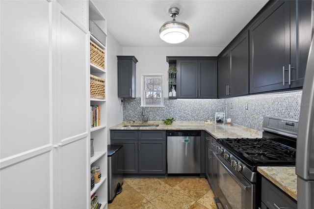 1745 11TH AVENUE N, St Petersburg, FL 33713