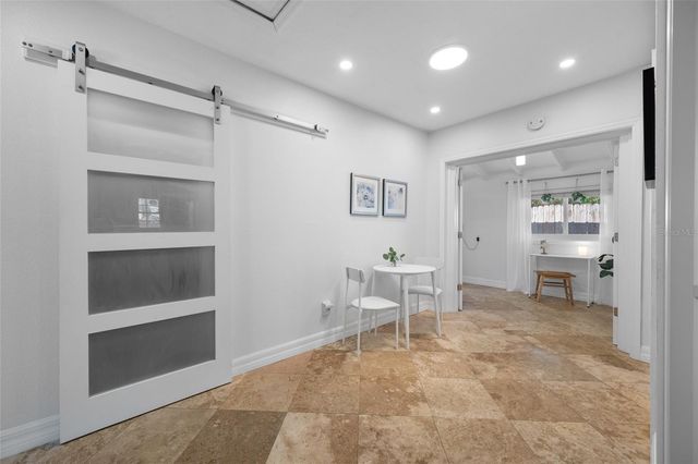 1745 11TH AVENUE N, St Petersburg, FL 33713