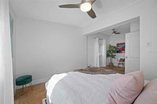 1745 11TH AVENUE N, St Petersburg, FL 33713