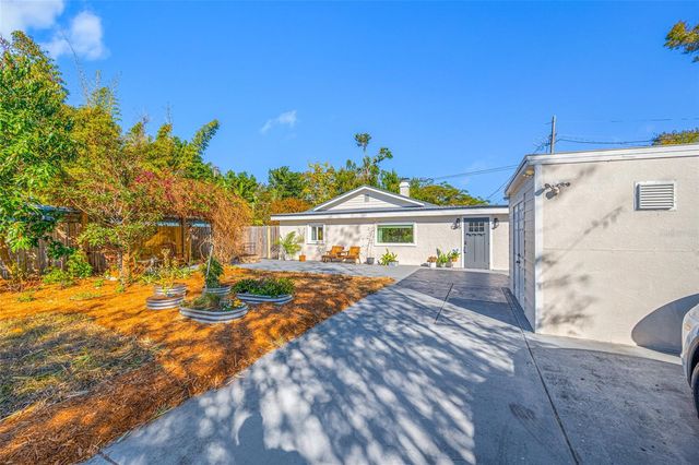 1745 11TH AVENUE N, St Petersburg, FL 33713